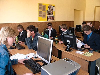 Příprava studentů před obhajobou soutěžních prací